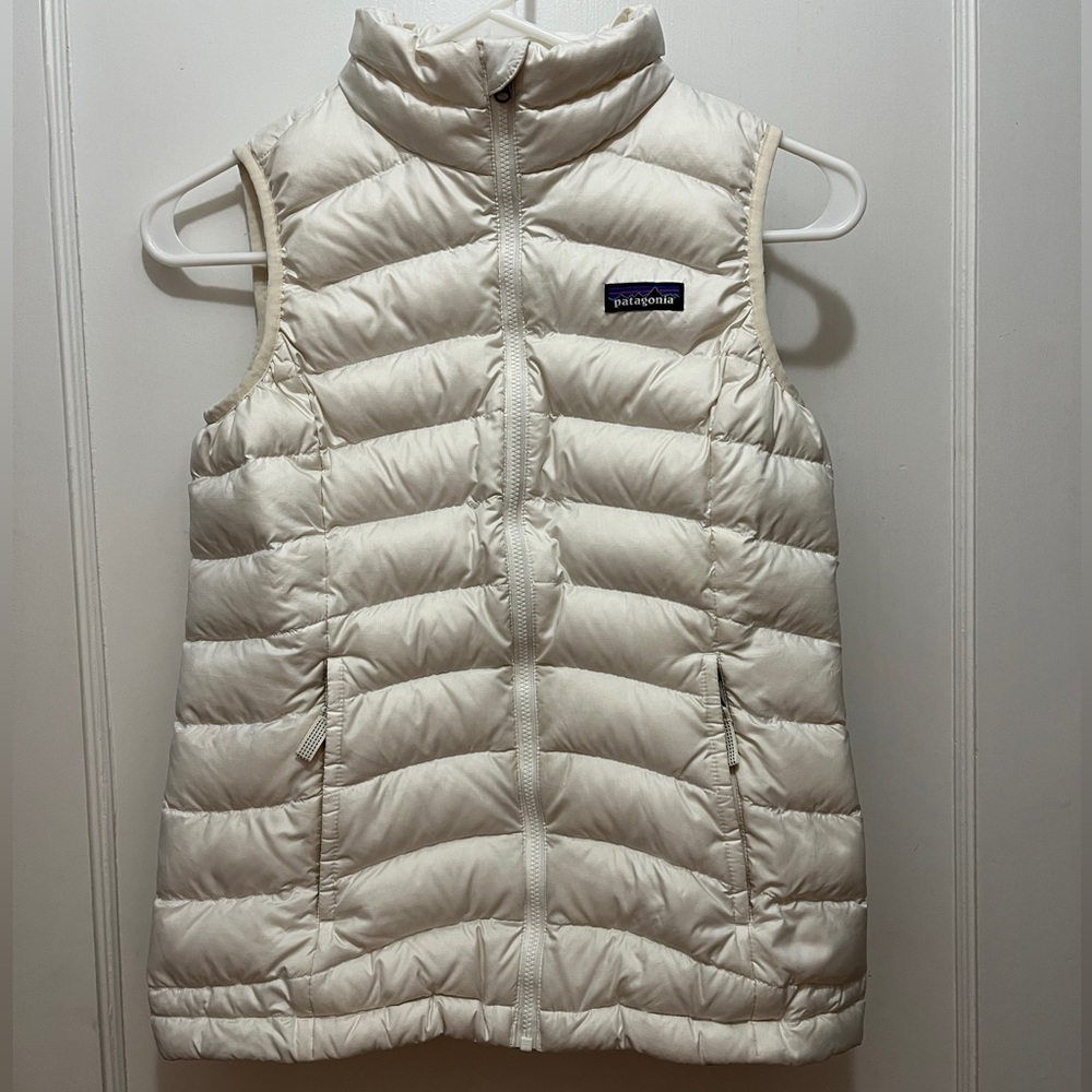 Patagonia Down Sweater Puffy Vest, Kid’s size Medium
